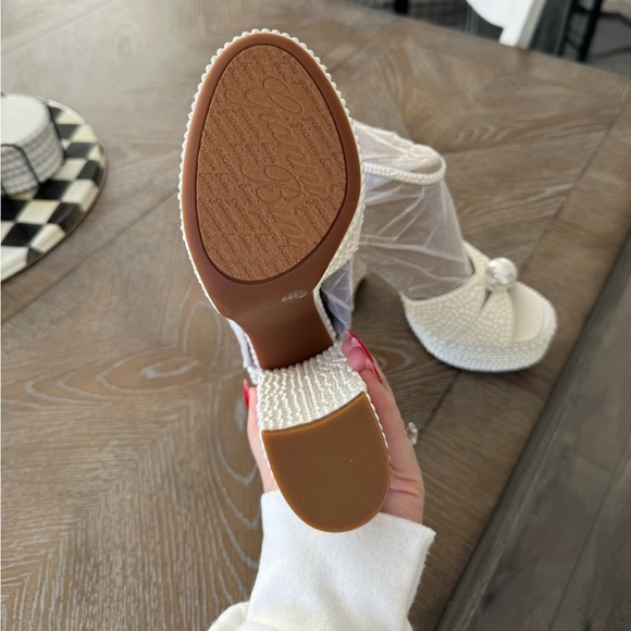 Gianni Bini Kemara Two Open Toe
Embellished Platform heels - Picture 7 of 10